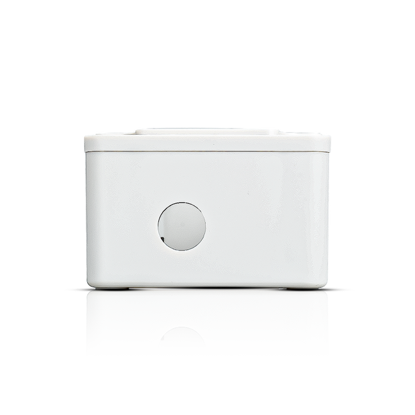 IP67 outdoor enclosure for LoRaWAN devices with solar panel