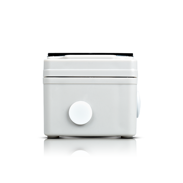 IP67 outdoor enclosure for LoRaWAN devices with solar panel